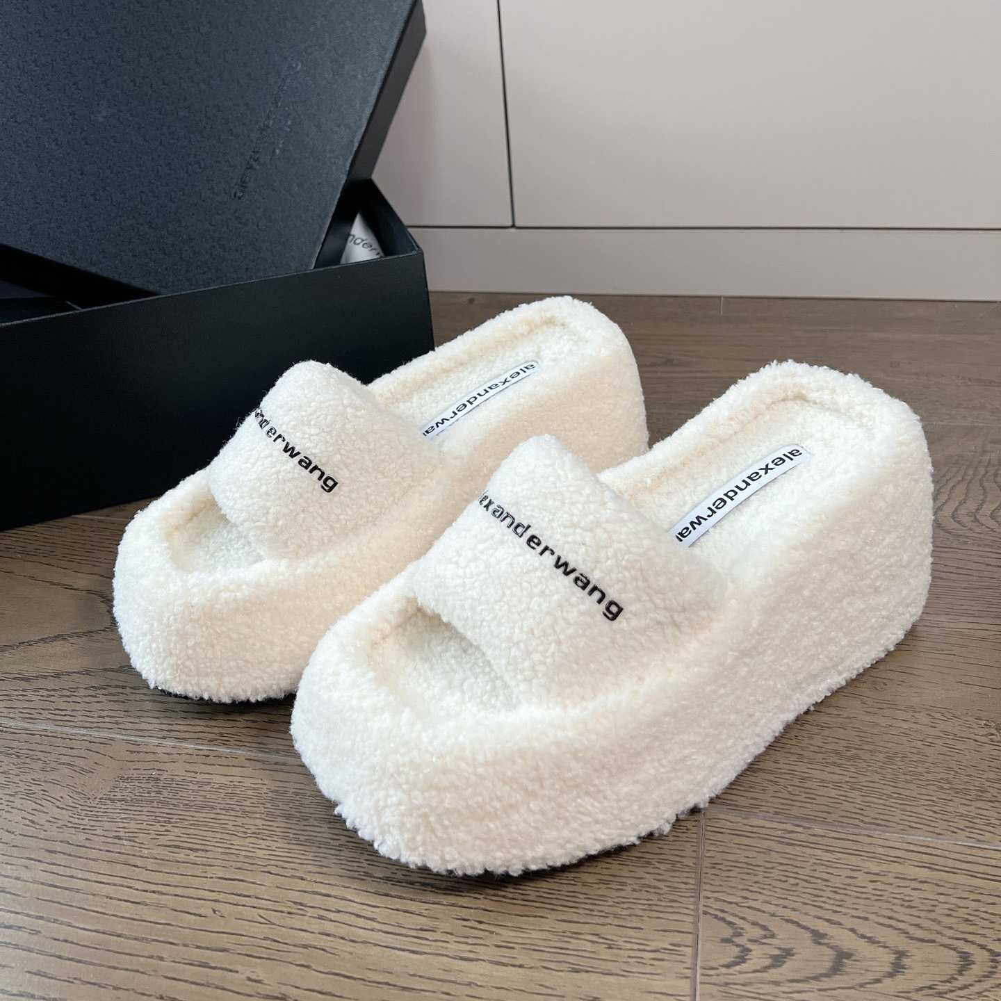 Alexander Wang Slide - FashionPlug