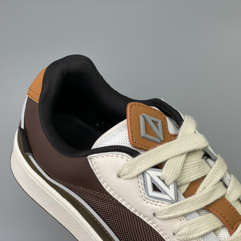 Dior B713 Cactus Jack Dior Sneaker  - FashionPlug