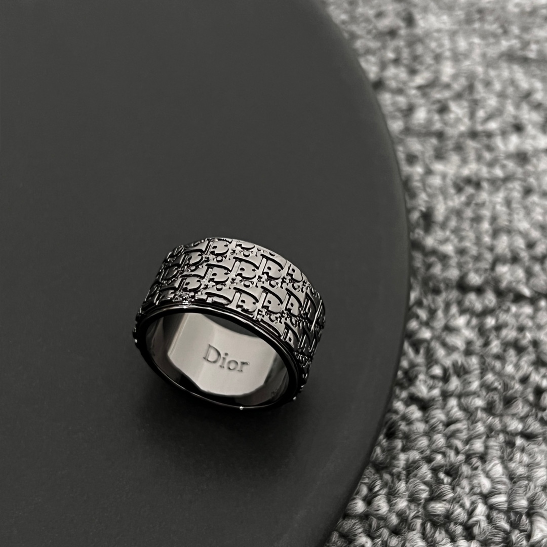 Dior Oblique Ring  - FashionPlug