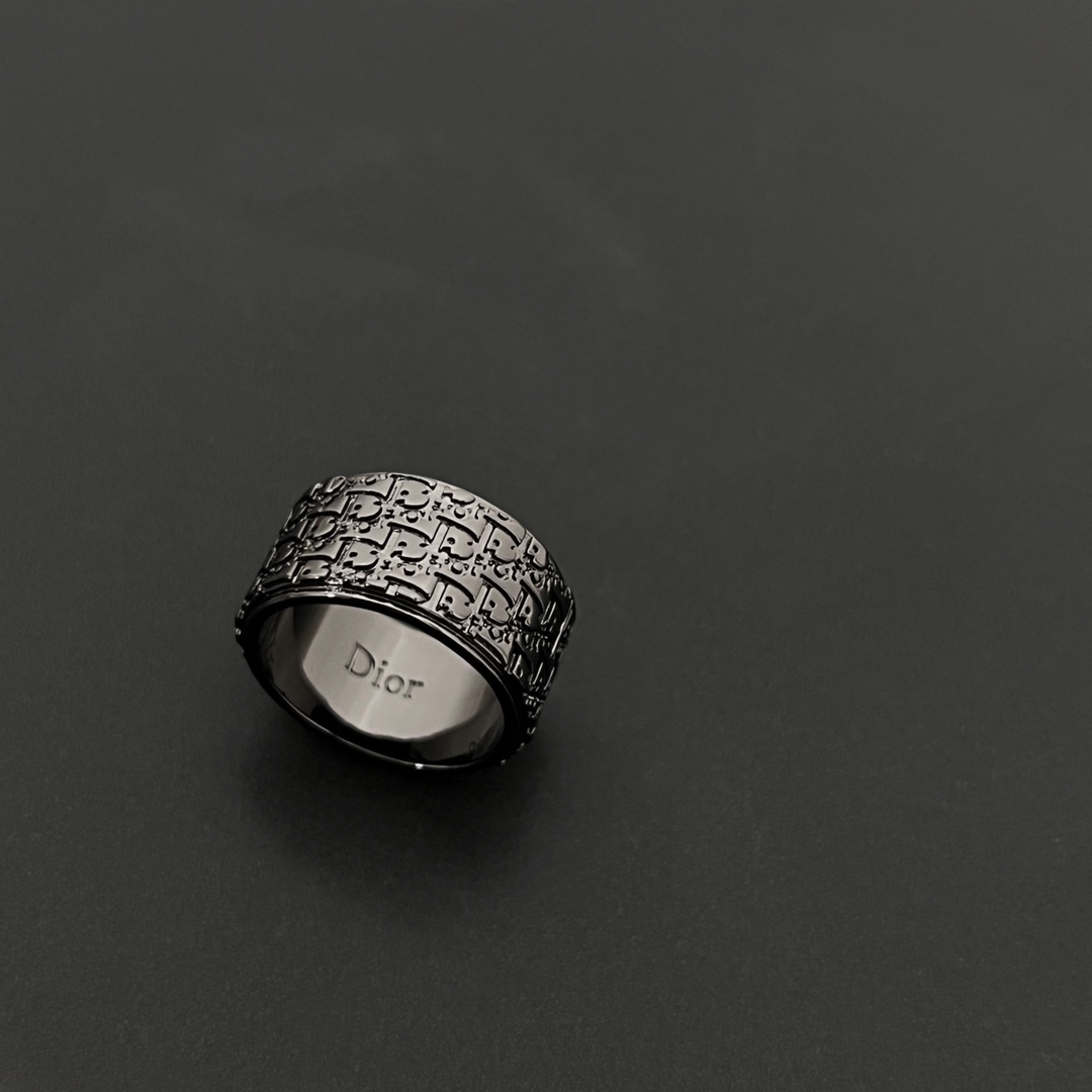 Dior Oblique Ring  - FashionPlug