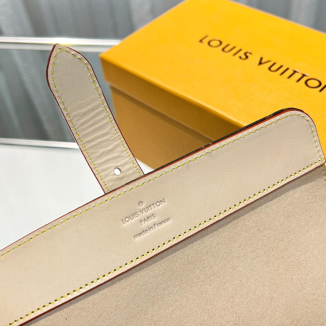 Louis Vuitton  3 Watch Case   M47530 - FashionPlug