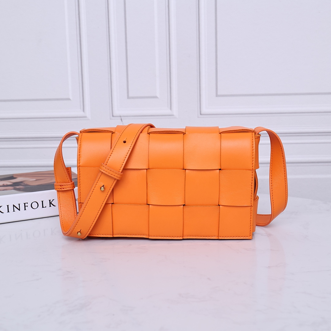 Bottega Veneta Cassette Intreccio Leather Cross-Body Bag(23-15-5cm) - FashionPlug
