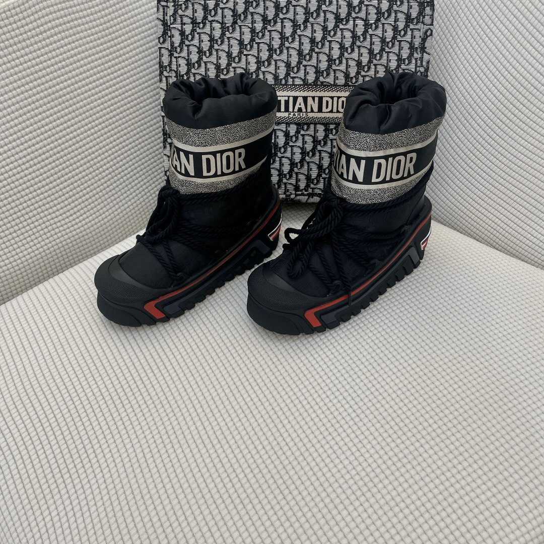 Dior Dioralps Snow Ankle Boot - FashionPlug