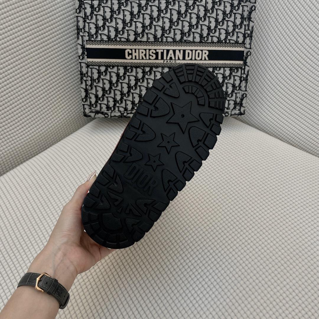 Dior Dioralps Snow Ankle Boot - FashionPlug