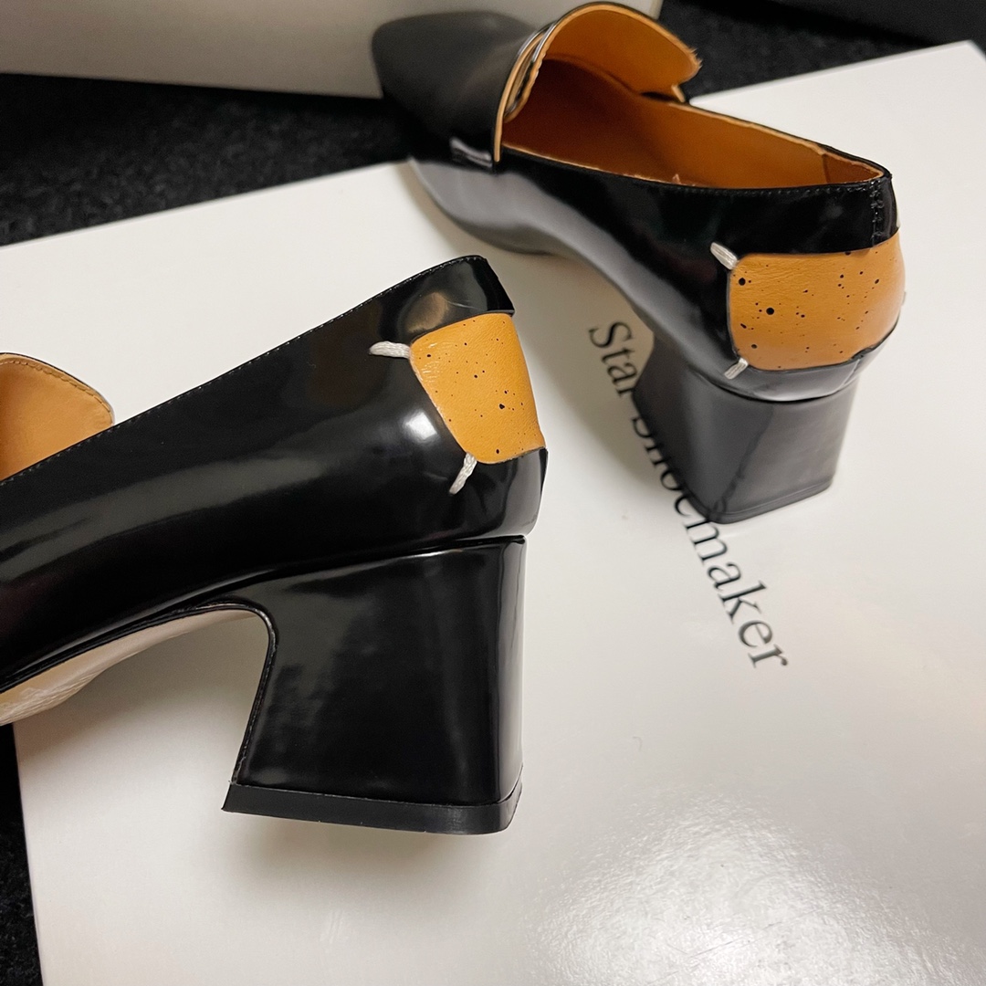 Maison Margiela Décortiqué Court Shoes - FashionPlug