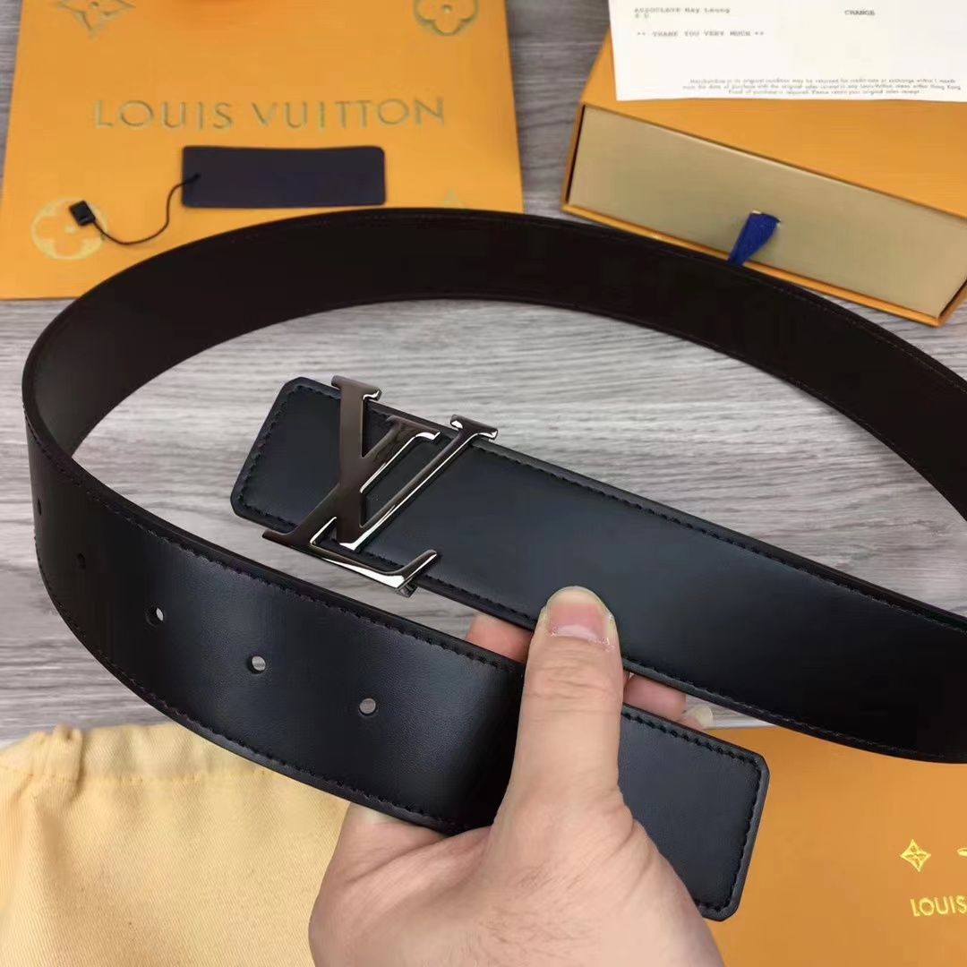 Louis Vuitton LV Initiales 40MM Reversible      M9887Q - FashionPlug