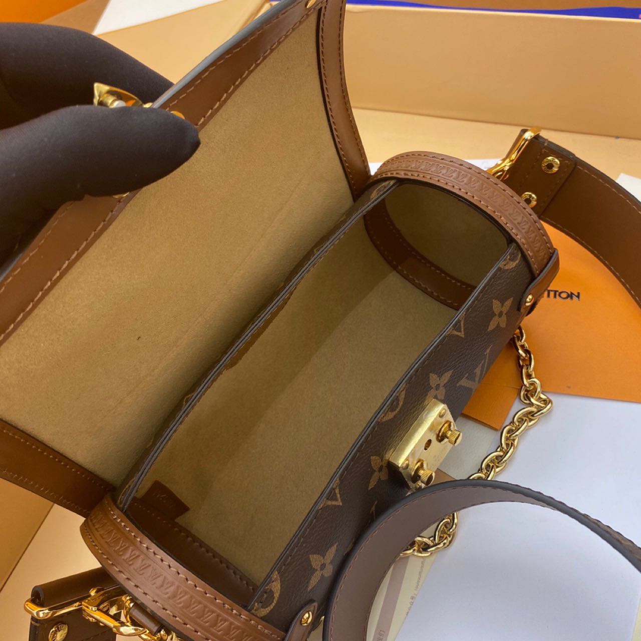 Louis Vuitton Papillon Trunk    (19-9-9cm)     M57835 - FashionPlug