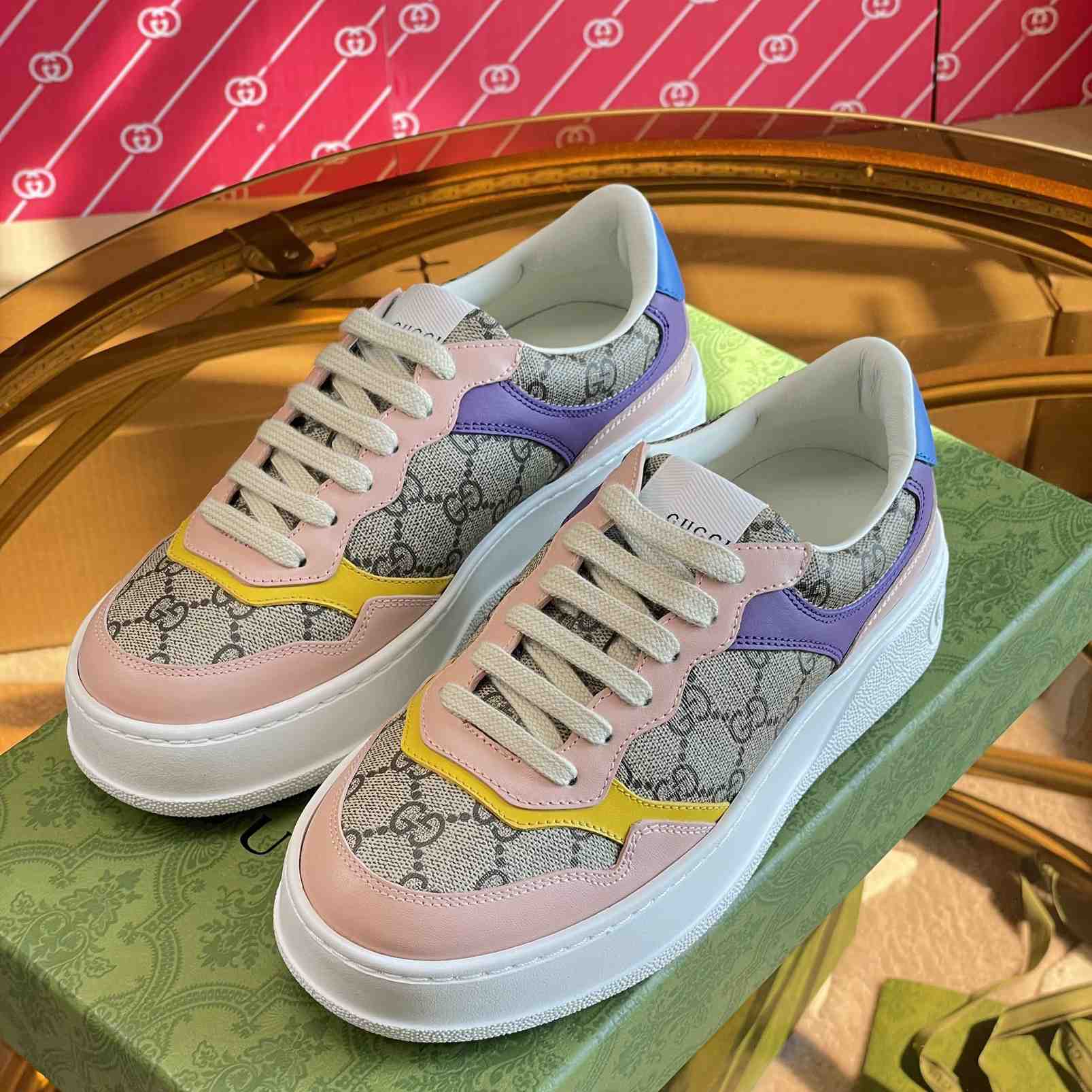Gucci Women's GG Sneaker - FashionPlug