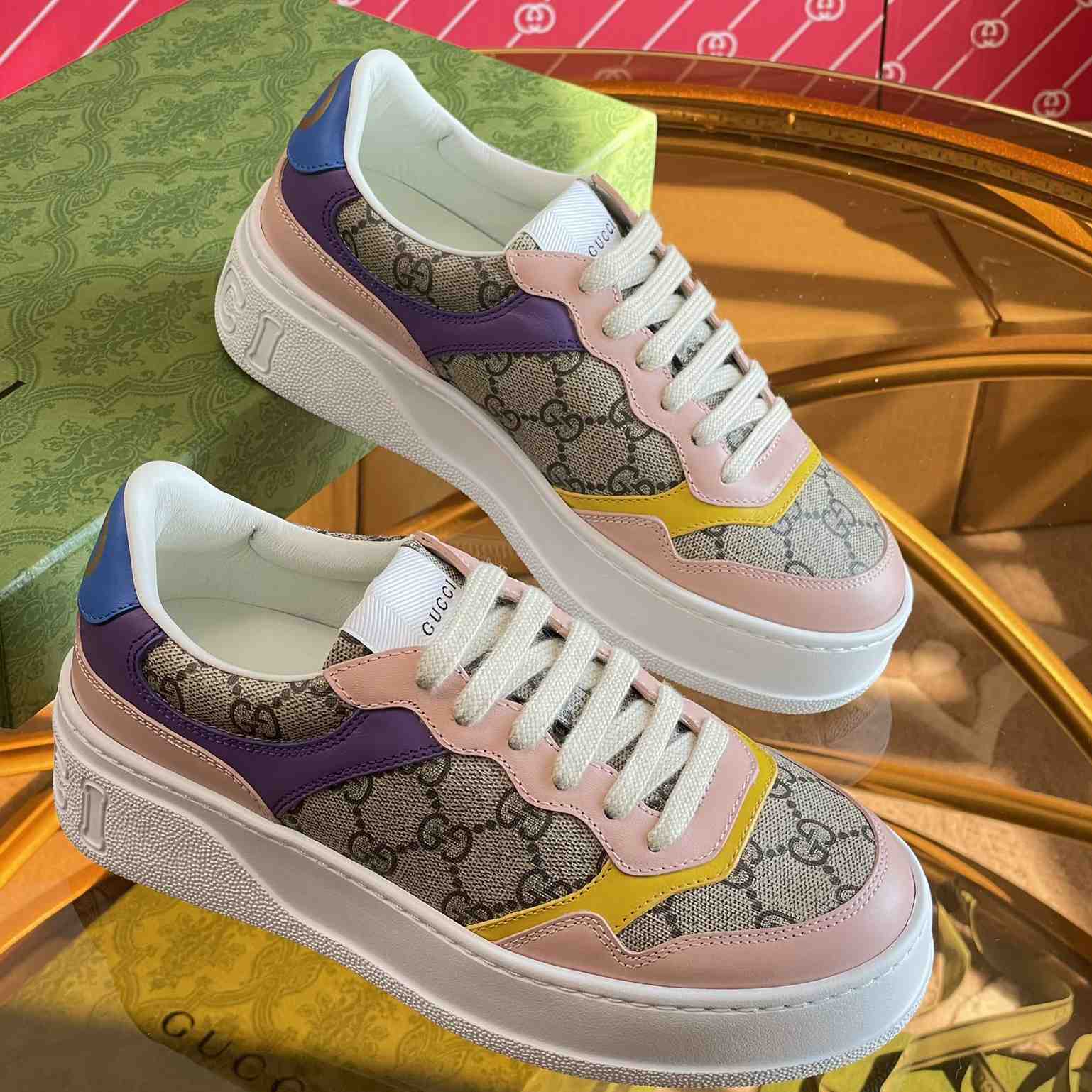 Gucci Women's GG Sneaker - FashionPlug