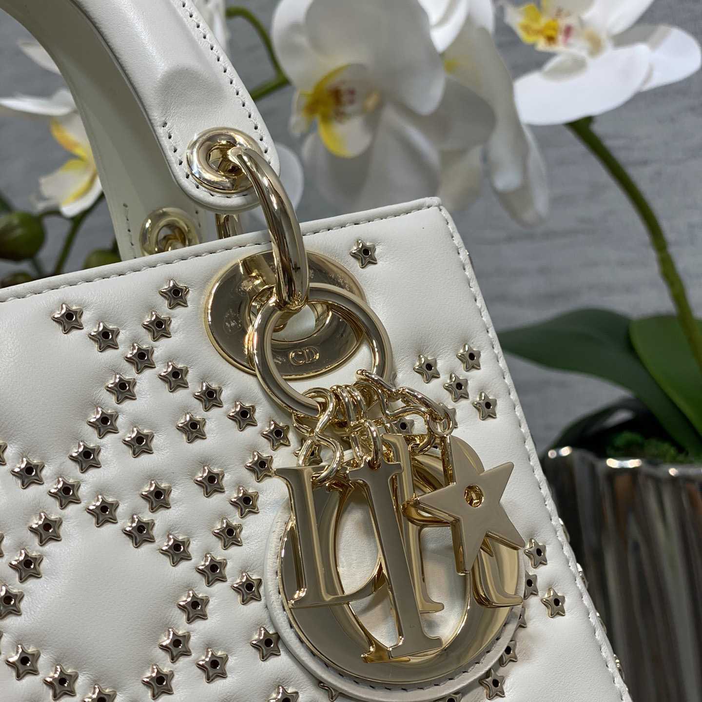 Dior Small Lady Dior Bag    20cm - FashionPlug