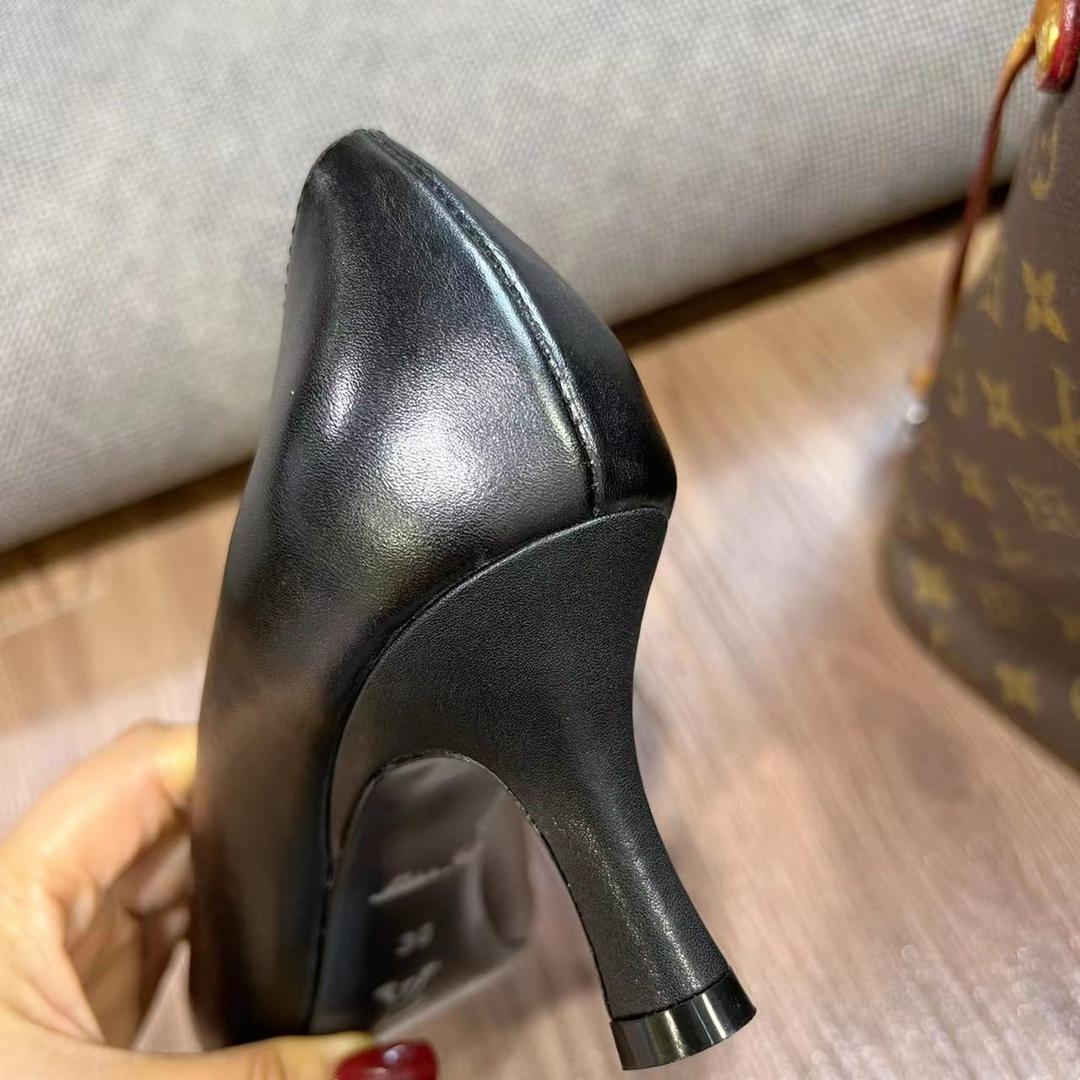 Louis Vuitton Revolving Cliff   1AAE23 - FashionPlug