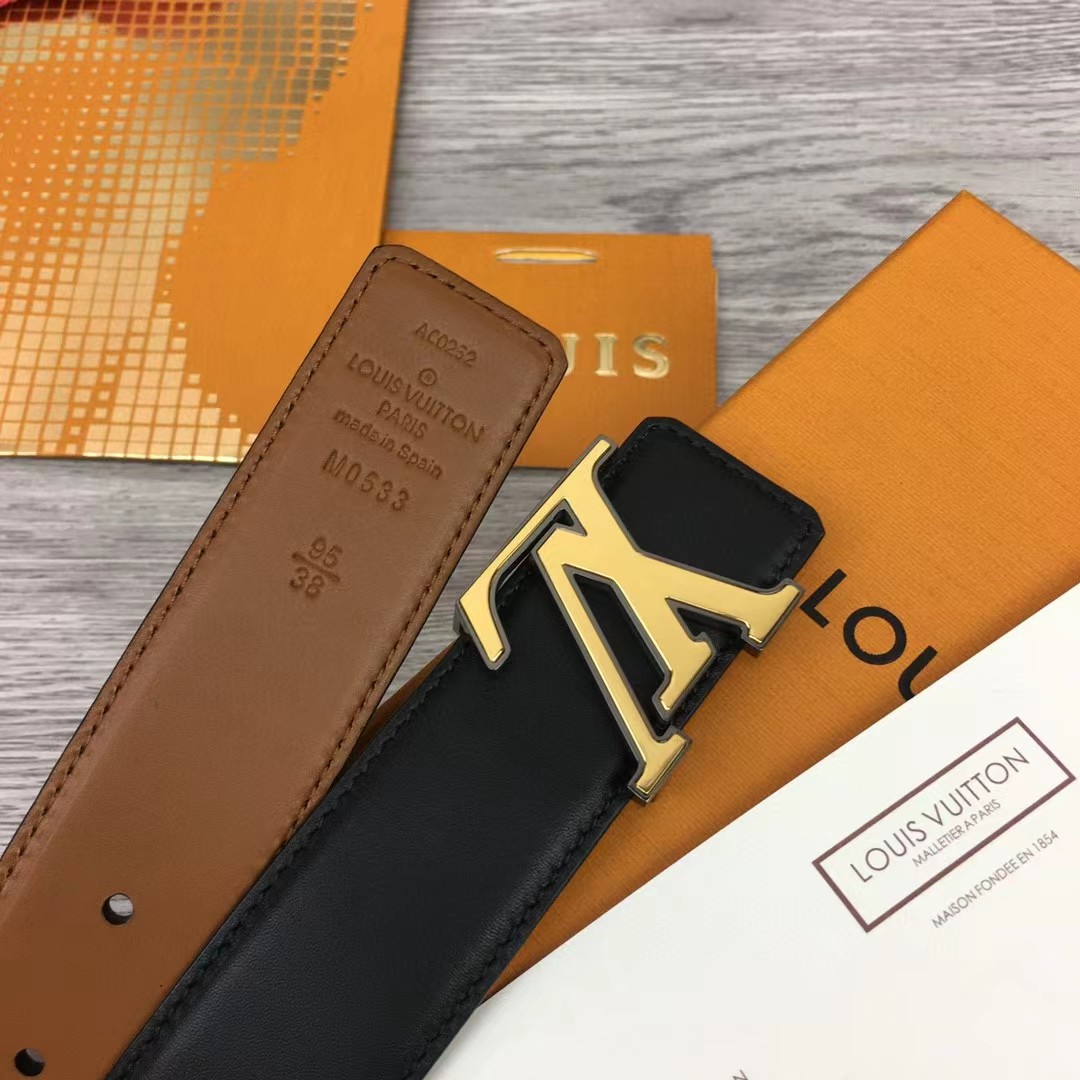 Louis Vuitton Rays 40mm Reversible Belt   M0630U - FashionPlug