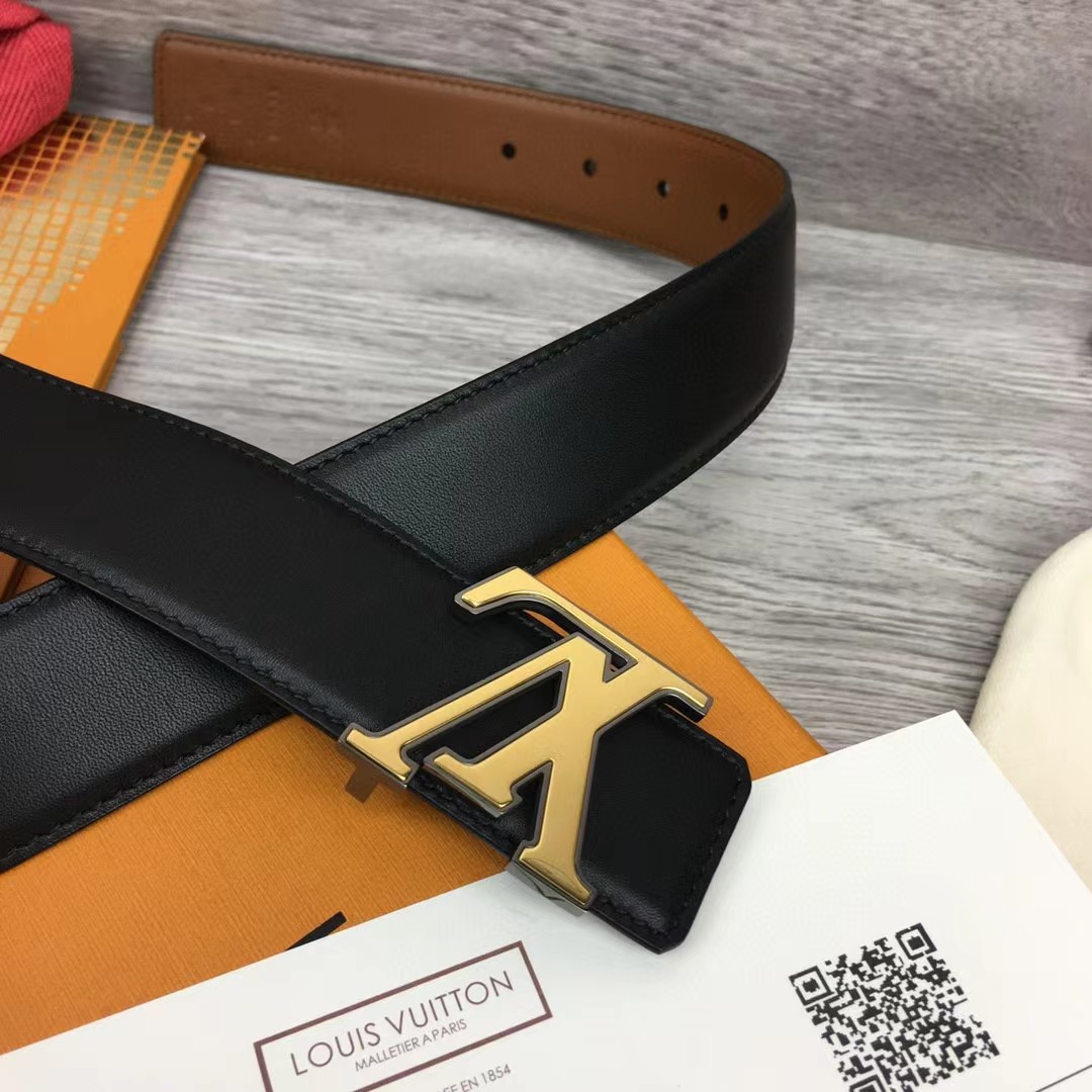 Louis Vuitton Rays 40mm Reversible Belt   M0630U - FashionPlug