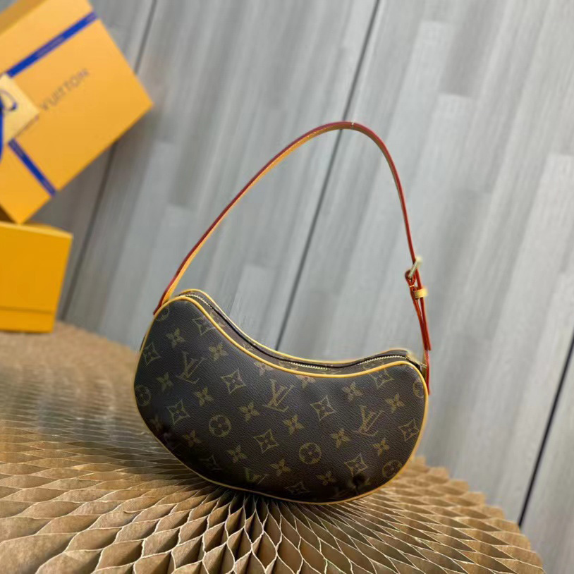 Louis Vuitton Pochette Croissant Handbag(27-13-7cm)     M51510 - FashionPlug