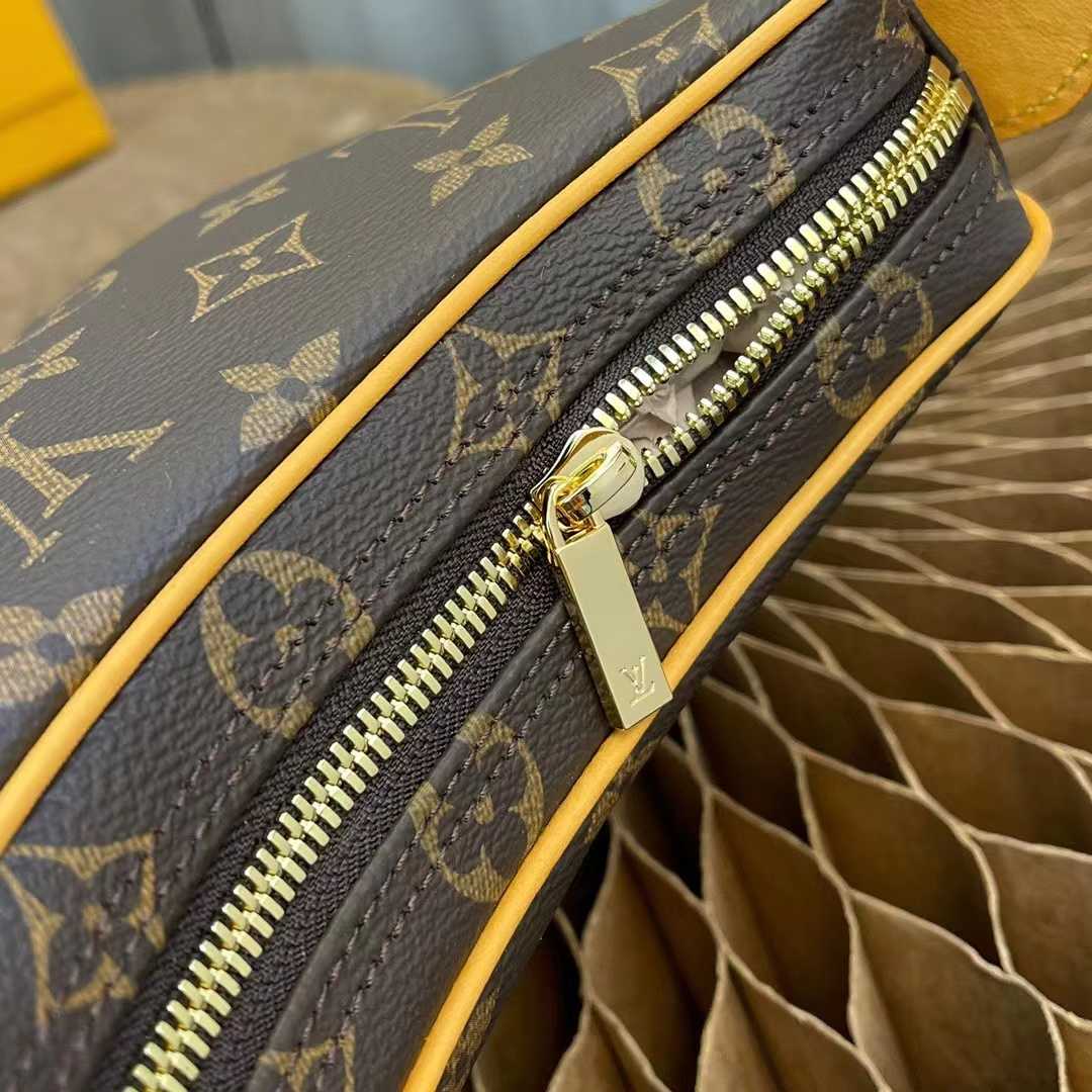 Louis Vuitton Pochette Croissant Handbag(27-13-7cm)     M51510 - FashionPlug