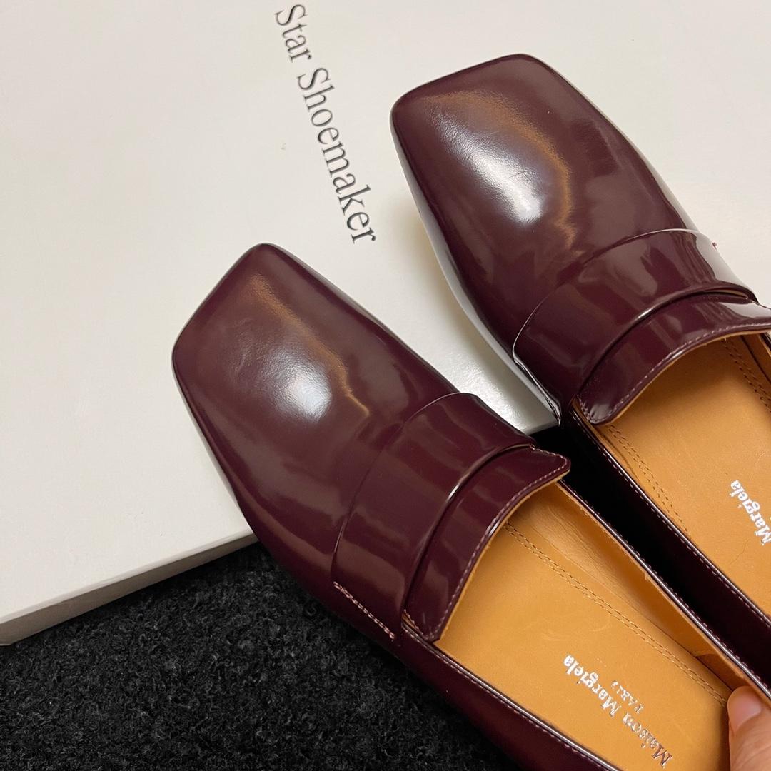 Maison Margiela Décortiqué Court Shoes - FashionPlug