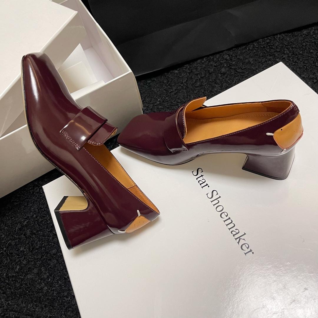 Maison Margiela Décortiqué Court Shoes - FashionPlug