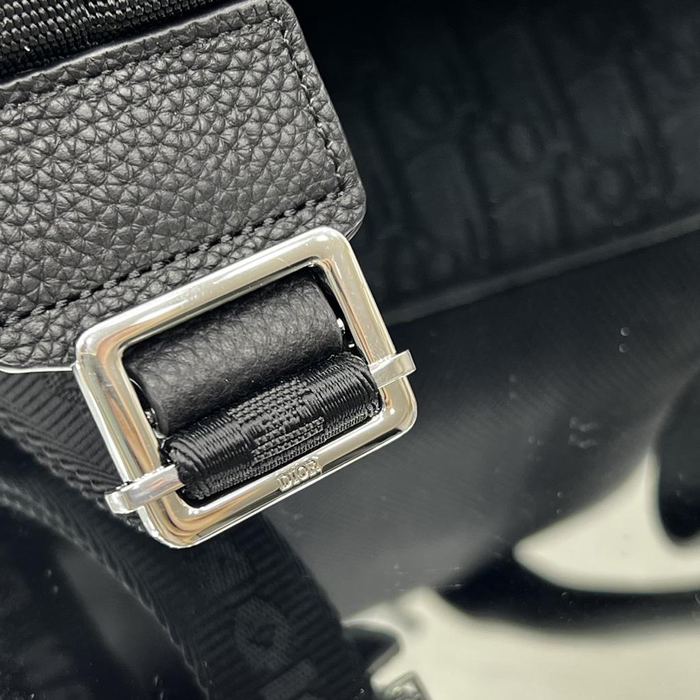 Dior Motion Backpack (31-38-11cm)   - FashionPlug