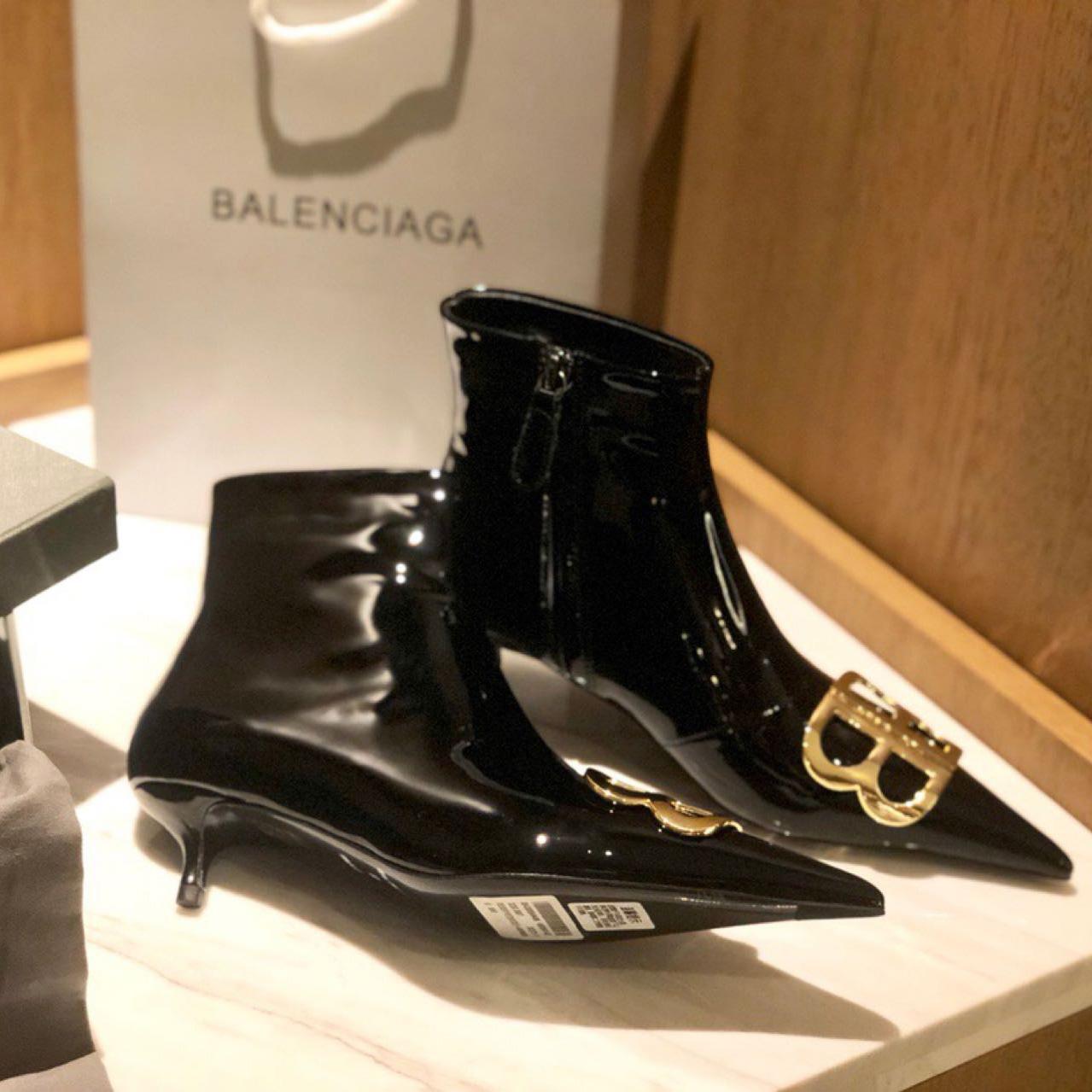 Balenciaga BB Boots - FashionPlug