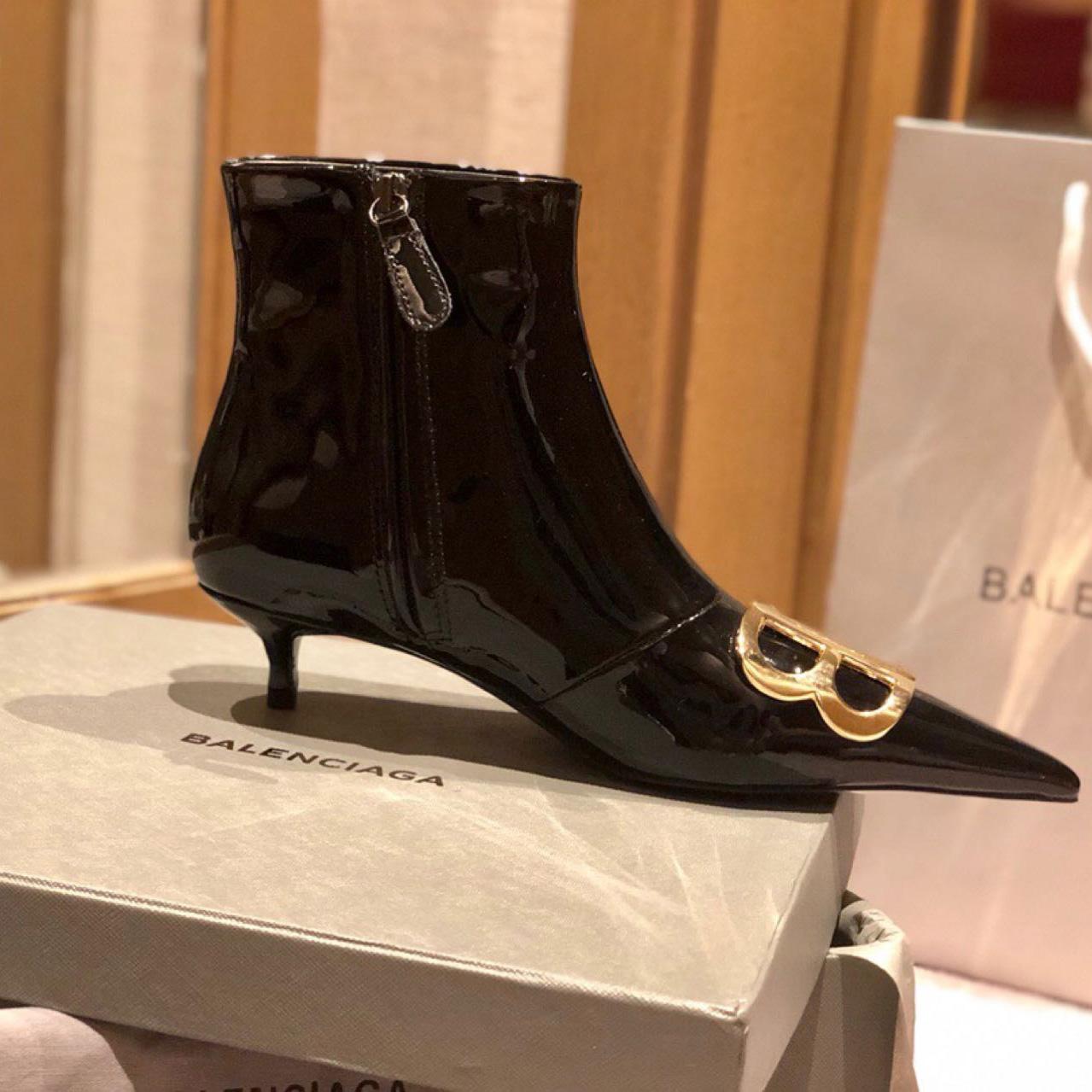 Balenciaga BB Boots - FashionPlug