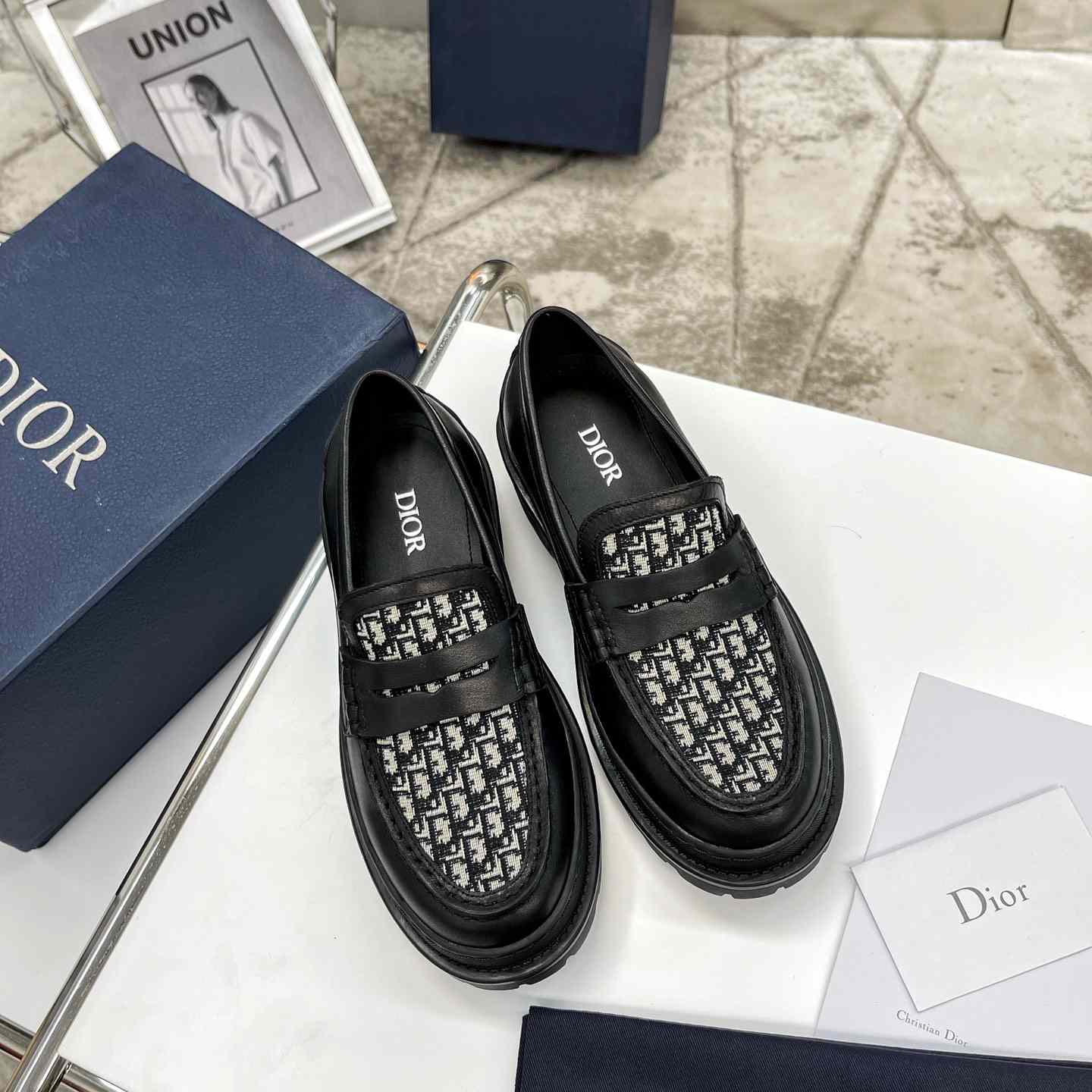 Dior Loafer - FashionPlug