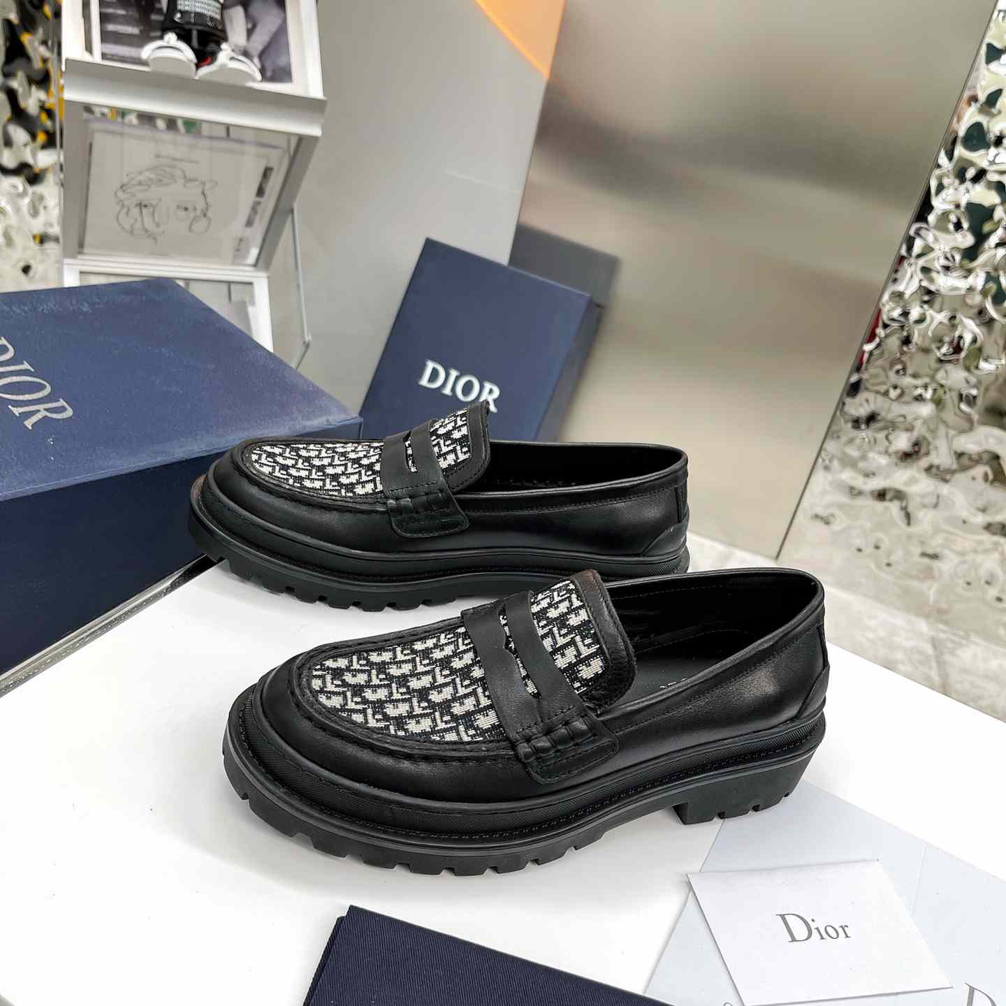 Dior Loafer - FashionPlug