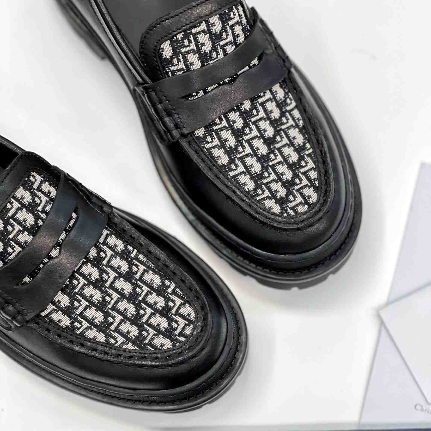 Dior Loafer - FashionPlug