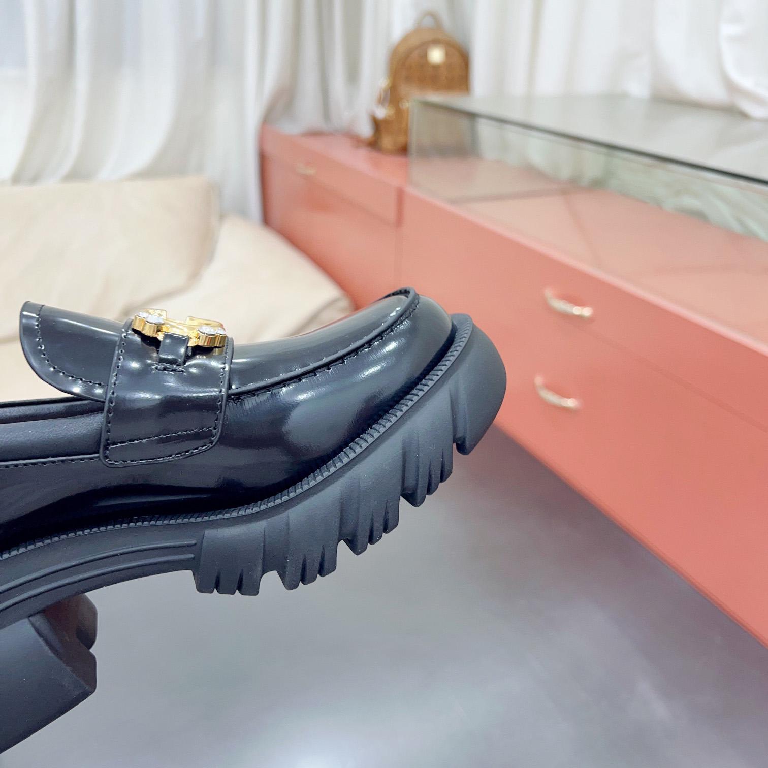 Gucci Women's Lug Sole Interlocking G Loafer - FashionPlug