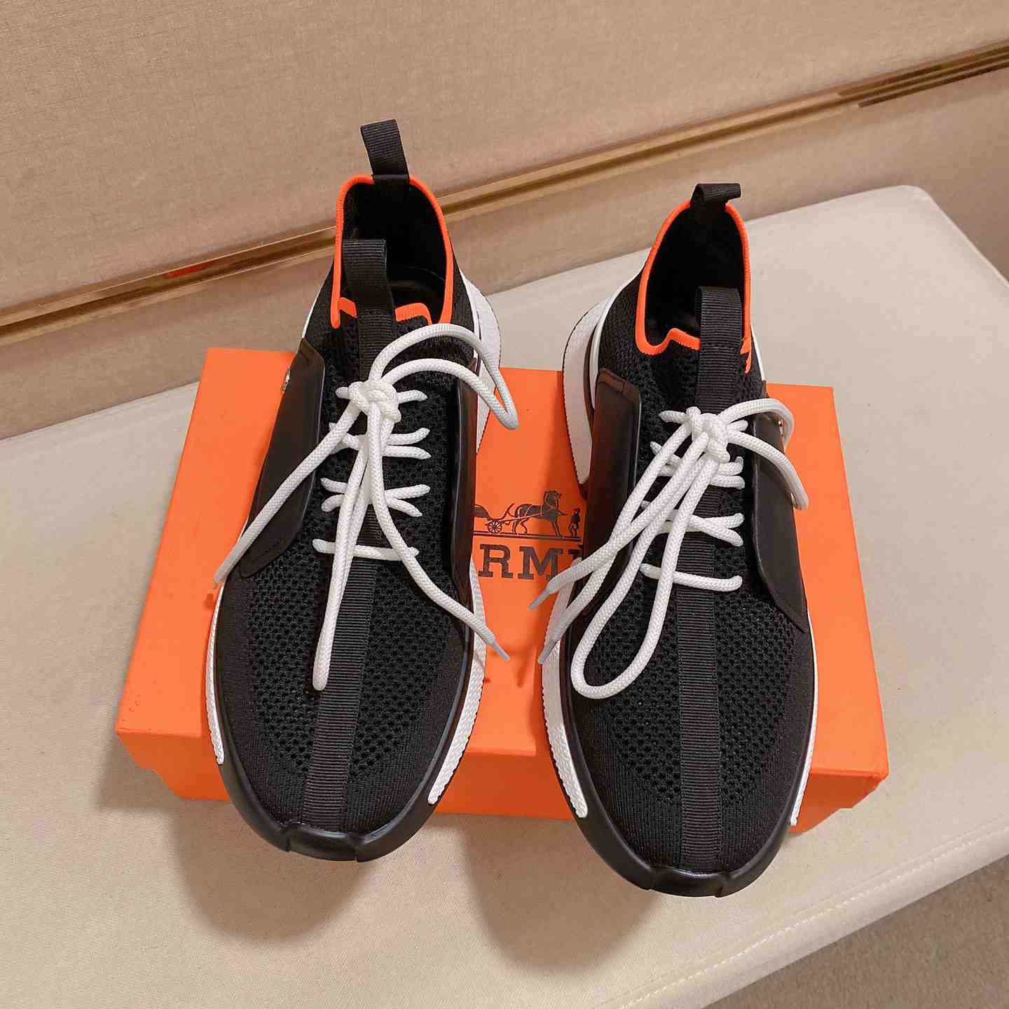 Hermes Sneaker - FashionPlug