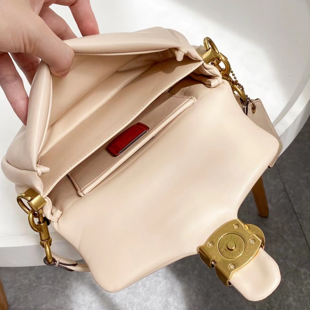 Coach Pillow Tabby Shoulder Bag(18.5-10.5-6.5cm) - FashionPlug
