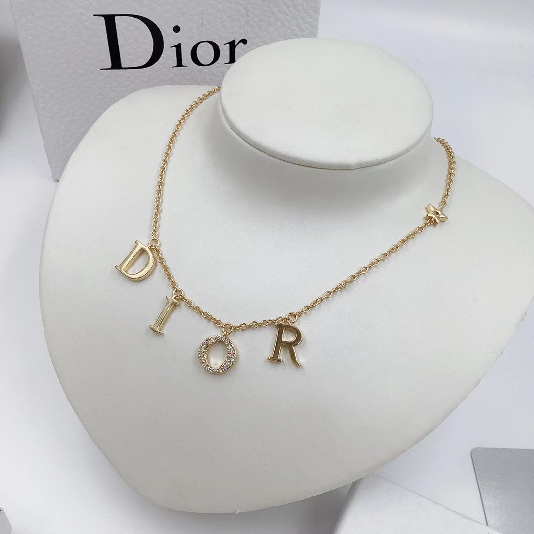 Dior Evolution Necklace - FashionPlug