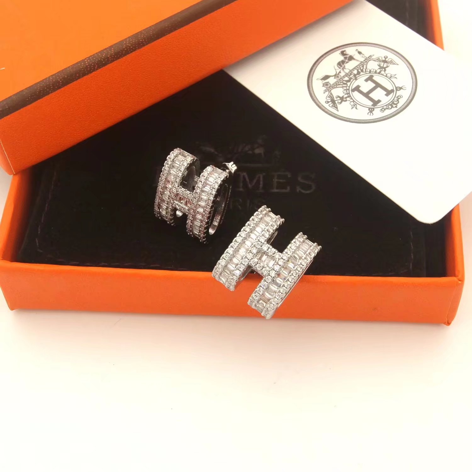 Hermes Earrings - FashionPlug