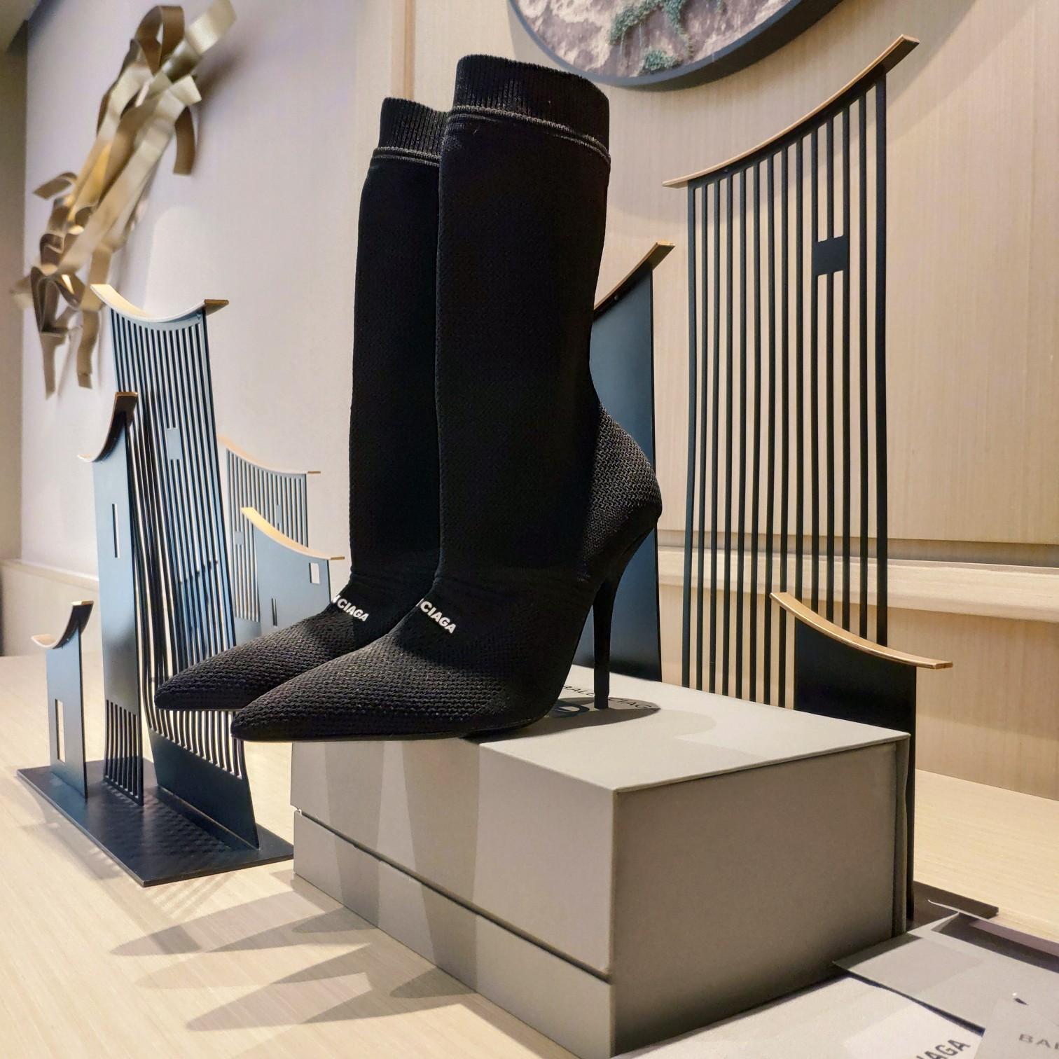 Balenciaga Boot In Black  - FashionPlug
