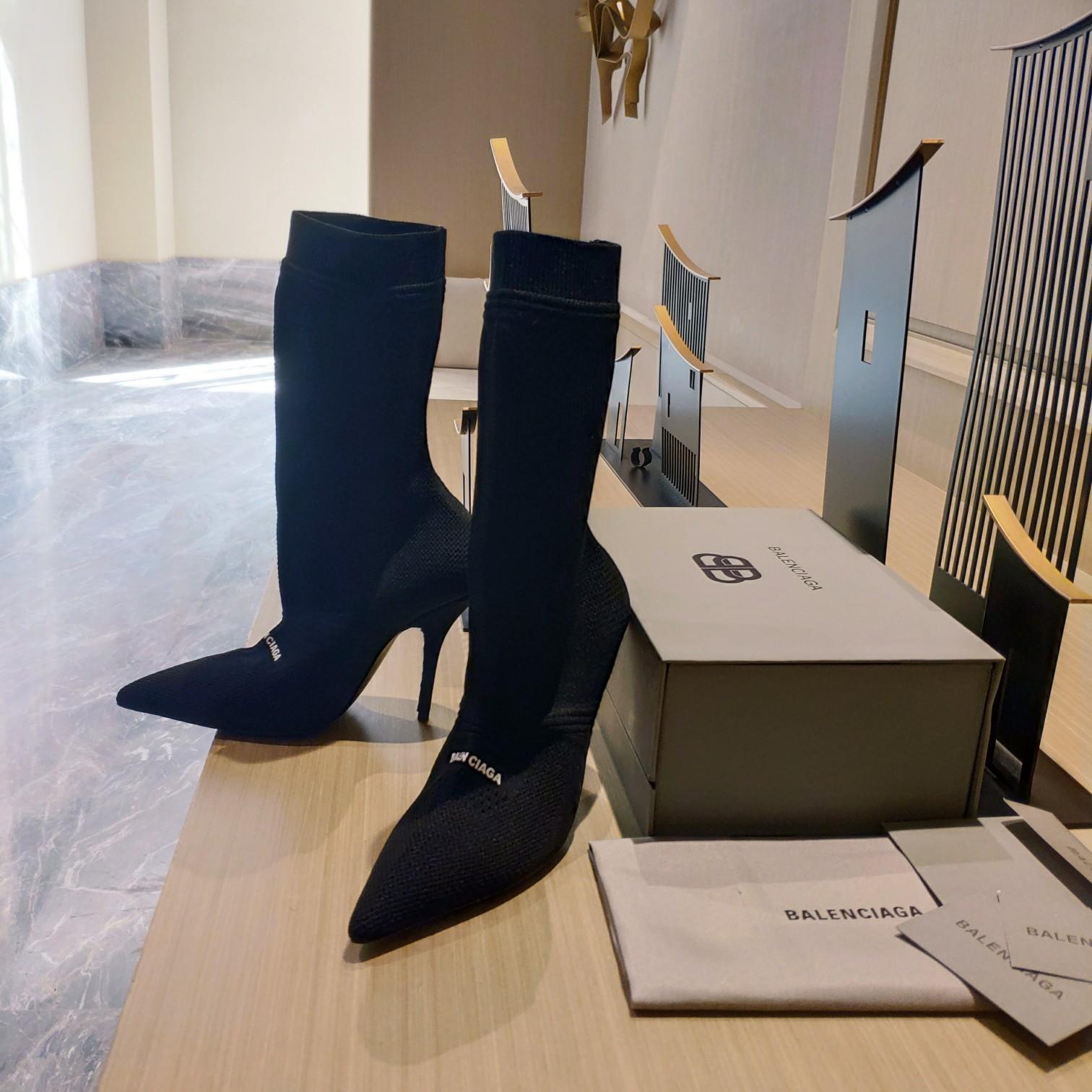 Balenciaga Boot In Black  - FashionPlug