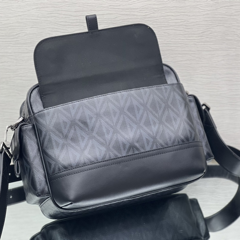 Dior Hit The Road Messenger Bag (26-21-8 cm) - FashionPlug