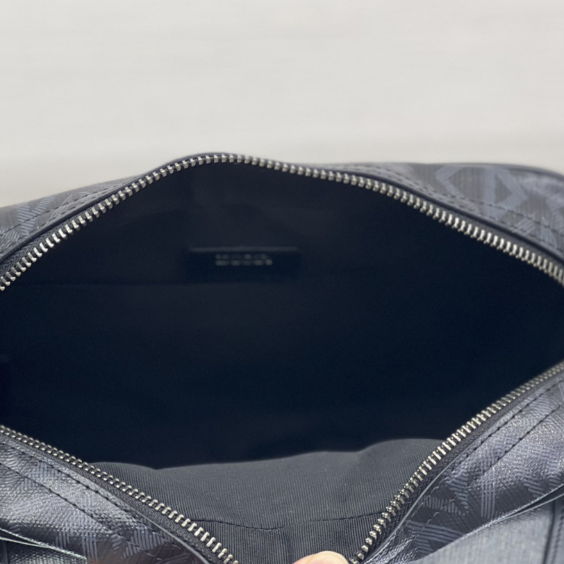 Dior Hit The Road Messenger Bag (26-21-8 cm) - FashionPlug