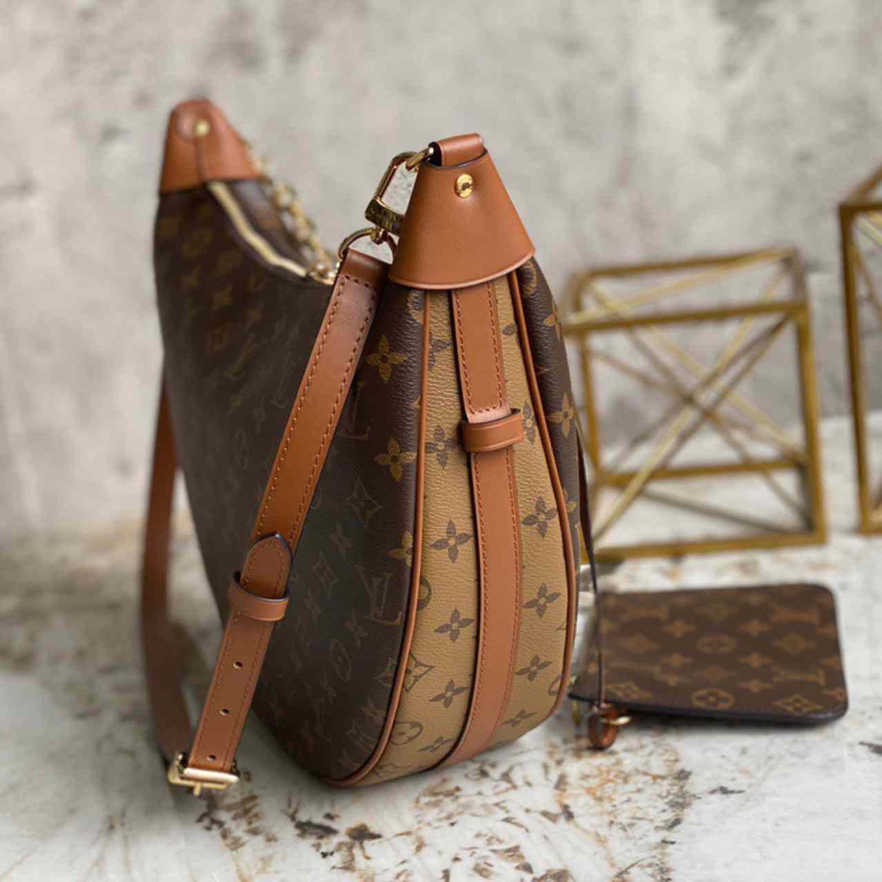 Louis Vuitton Loop Hobo(38-30-10cm)     M46311 - FashionPlug
