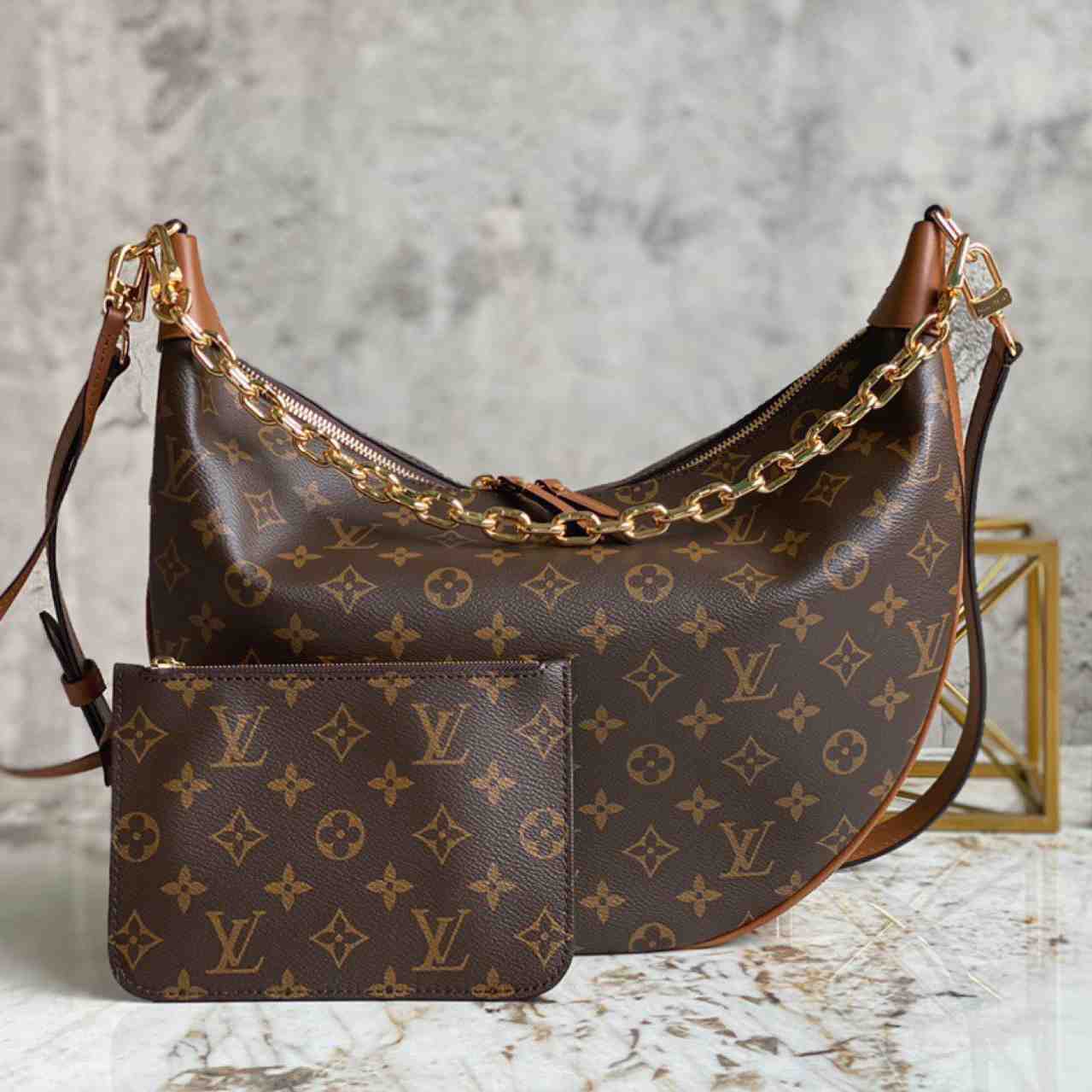 Louis Vuitton Loop Hobo(38-30-10cm)     M46311 - FashionPlug
