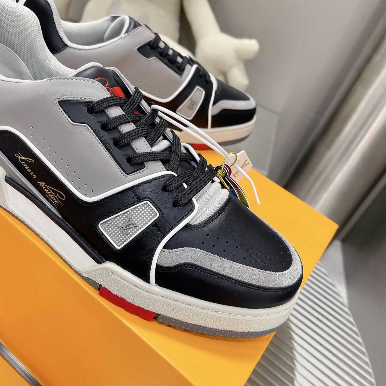 Louis Vuitton Trainer Sneaker (Upon UK Size) - FashionPlug