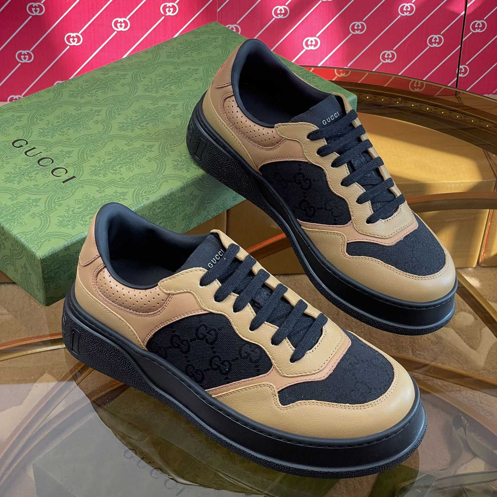 Gucci Women's GG Sneaker - FashionPlug