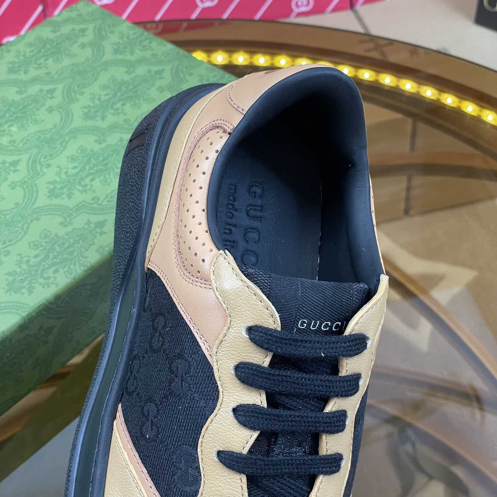 Gucci Women's GG Sneaker - FashionPlug
