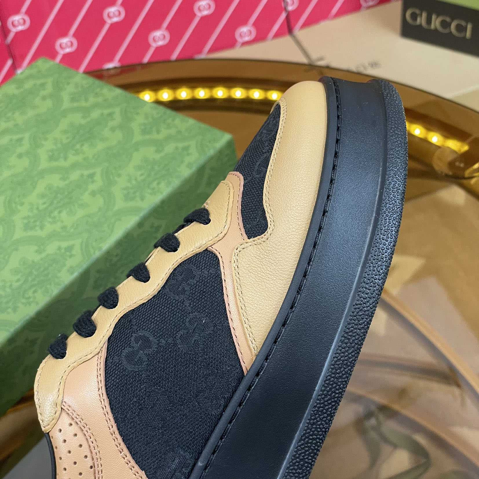 Gucci Women's GG Sneaker - FashionPlug