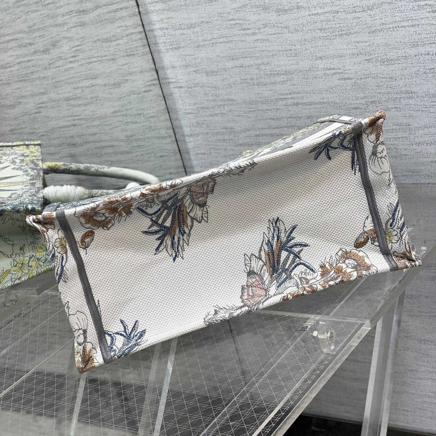 Dior Medium Dior Book Tote(36-18-28cm) - FashionPlug