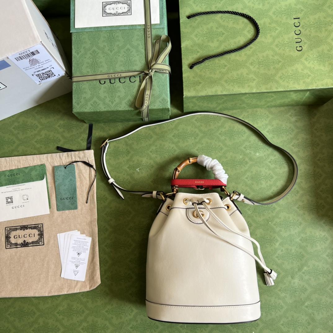 Gucci Diana Small Bucket Bag (23.5-38-10.5cm) - FashionPlug