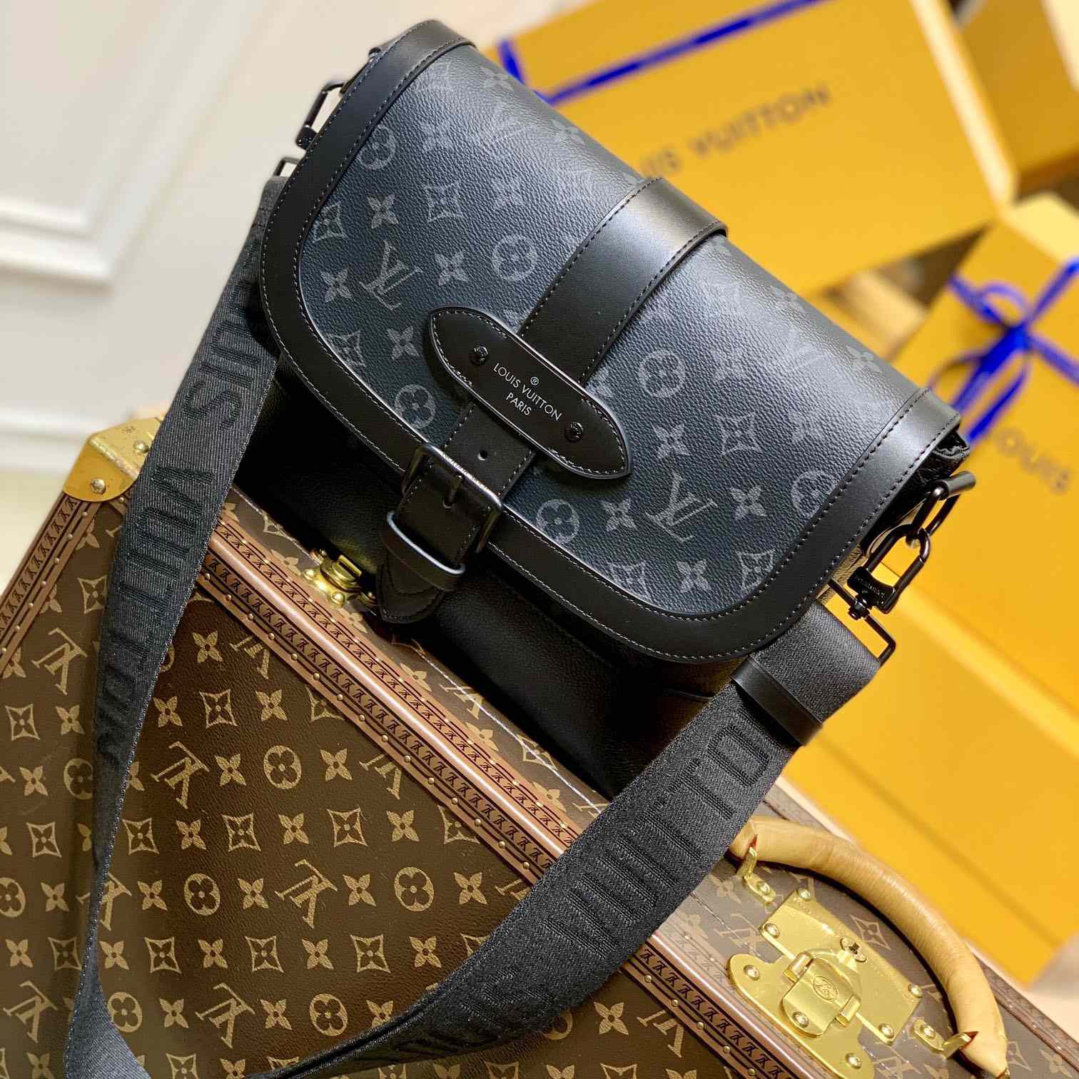 Louis Vuitton  Saumur Messenger(36-23-11cm) M45911 - FashionPlug