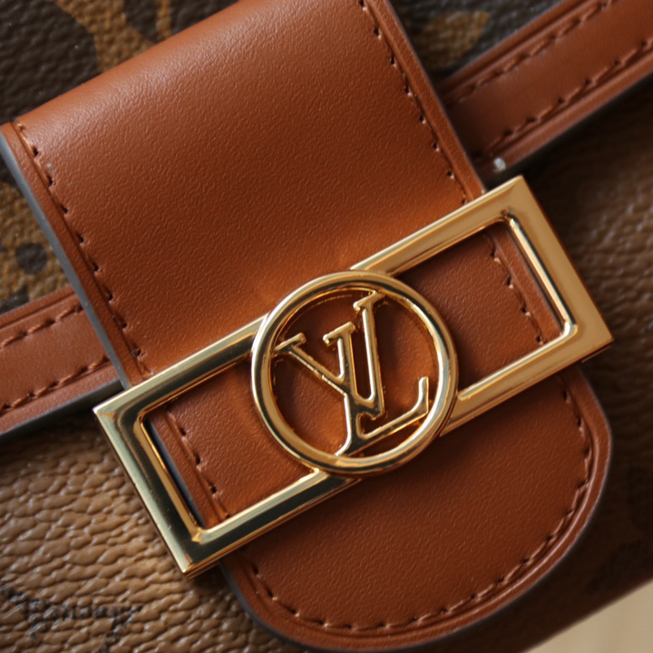 Louis Vuitton Dauphine Compact Wallet (12-9.5-3.5cm)   M68725 - FashionPlug