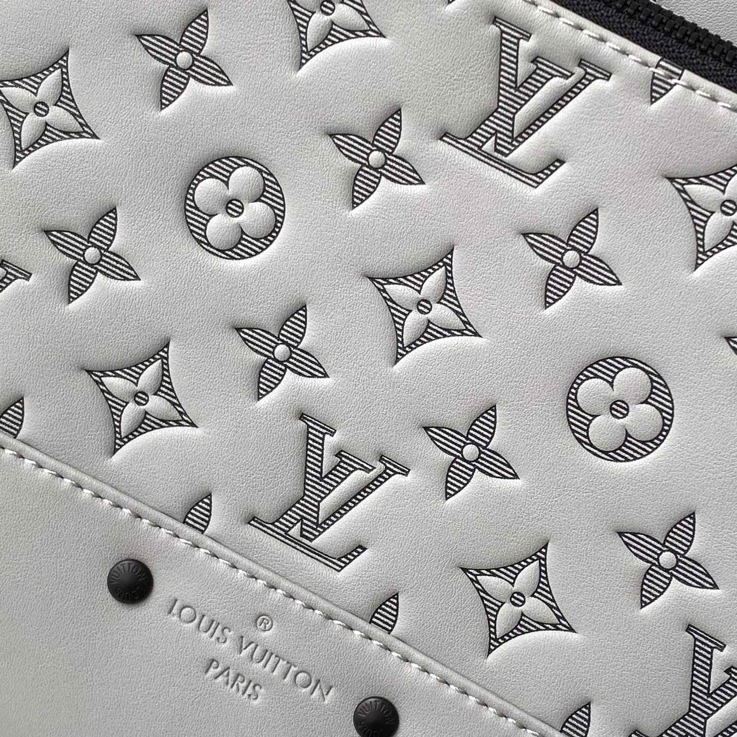 Louis Vuitton Backpack (33-41-18cm)  M46105 - FashionPlug