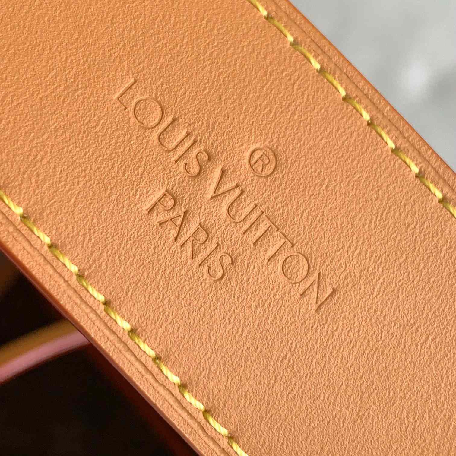 Louis Vuitton Carryall MM (39-30-15cm)     M46197 - FashionPlug