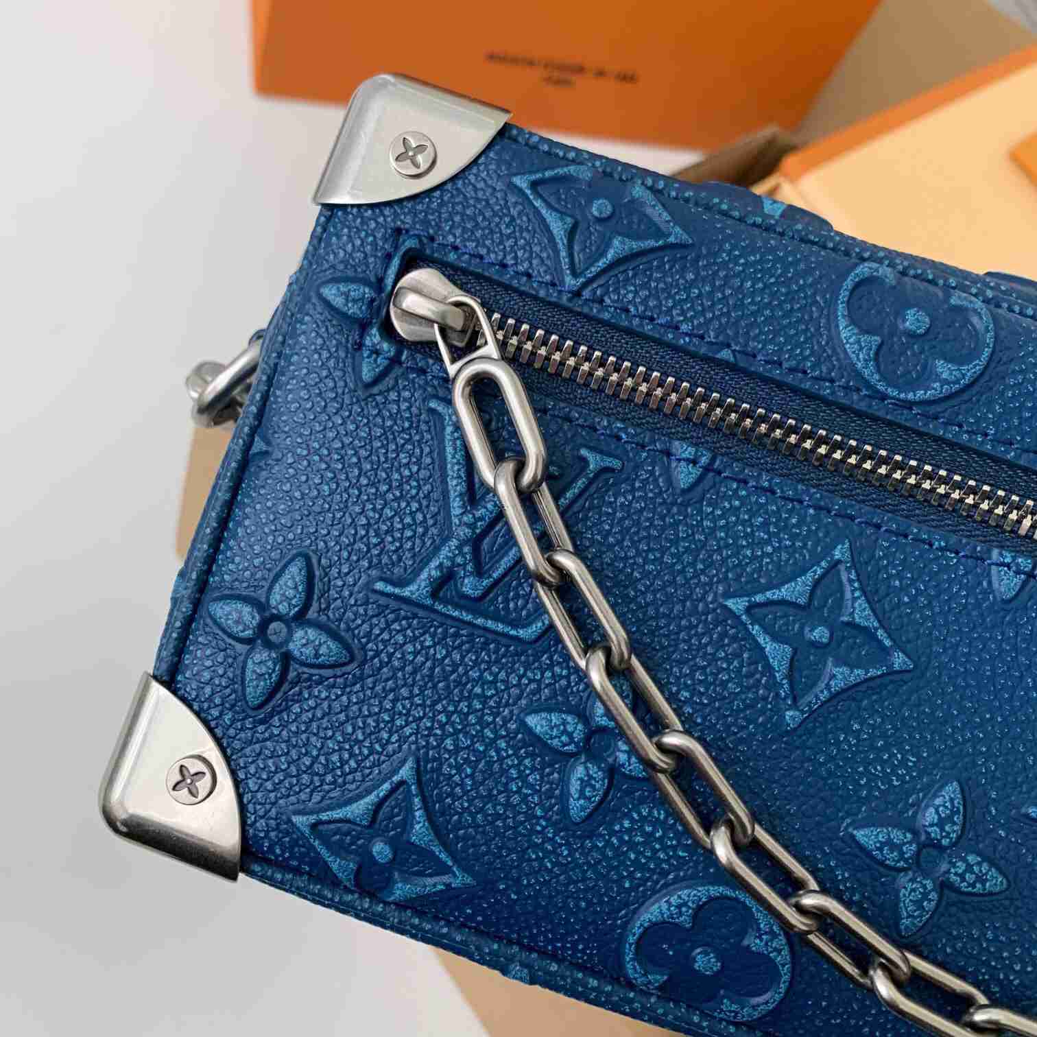 Louis Vuitton Mini Soft Trunk(18.5-13-8CM)  M21368 - FashionPlug