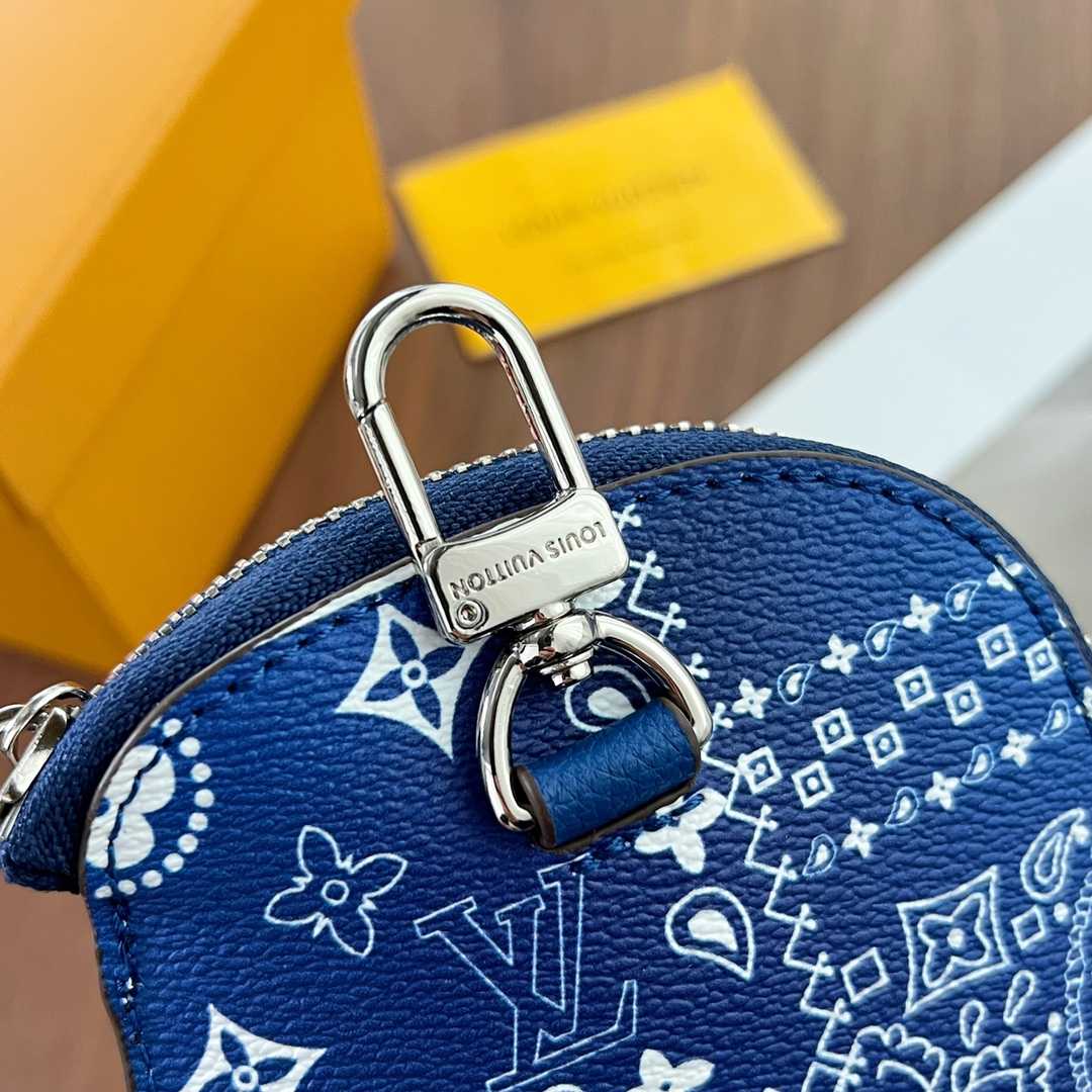 Louis Vuitton HI 5 Pouch    M81410 - FashionPlug